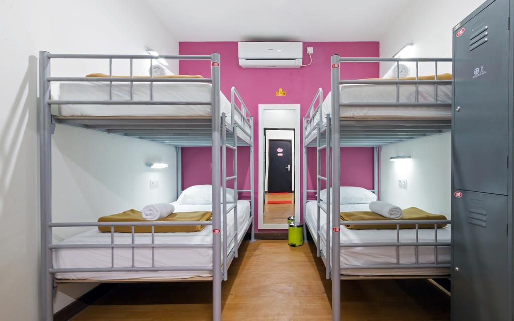 Cx Hostel Kuta Raya المظهر الخارجي الصورة