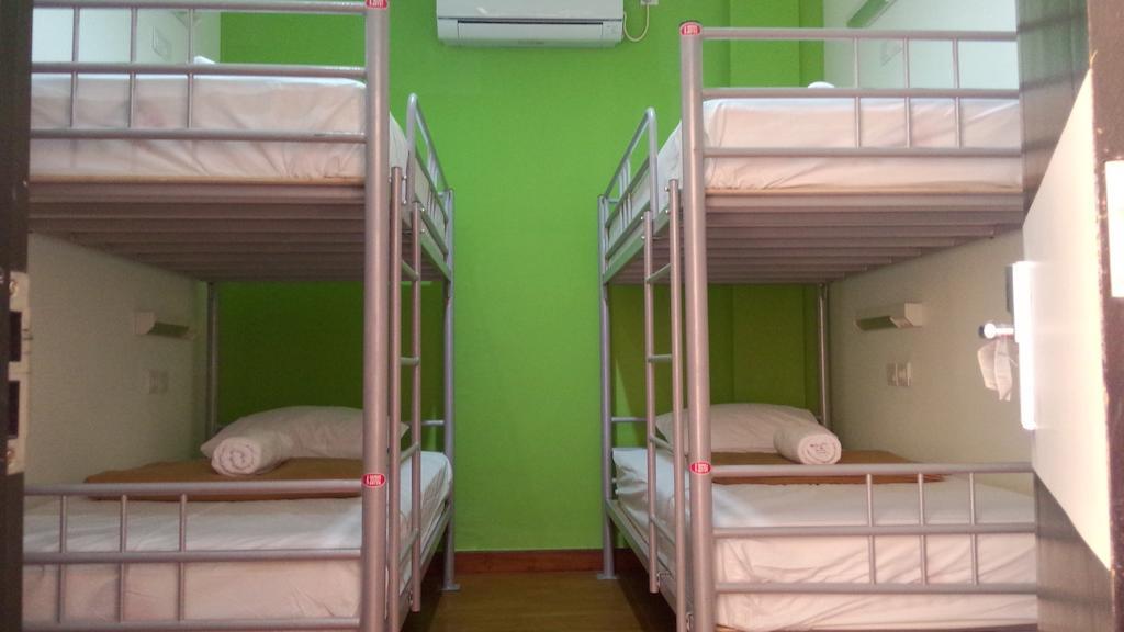 Cx Hostel Kuta Raya الغرفة الصورة