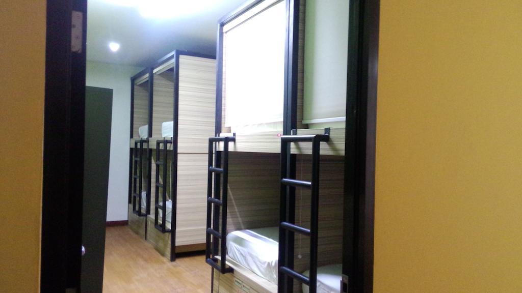 Cx Hostel Kuta Raya الغرفة الصورة