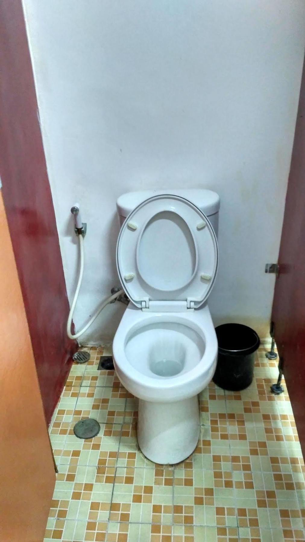 Cx Hostel Kuta Raya المظهر الخارجي الصورة