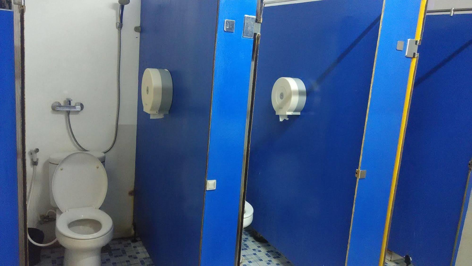 Cx Hostel Kuta Raya المظهر الخارجي الصورة