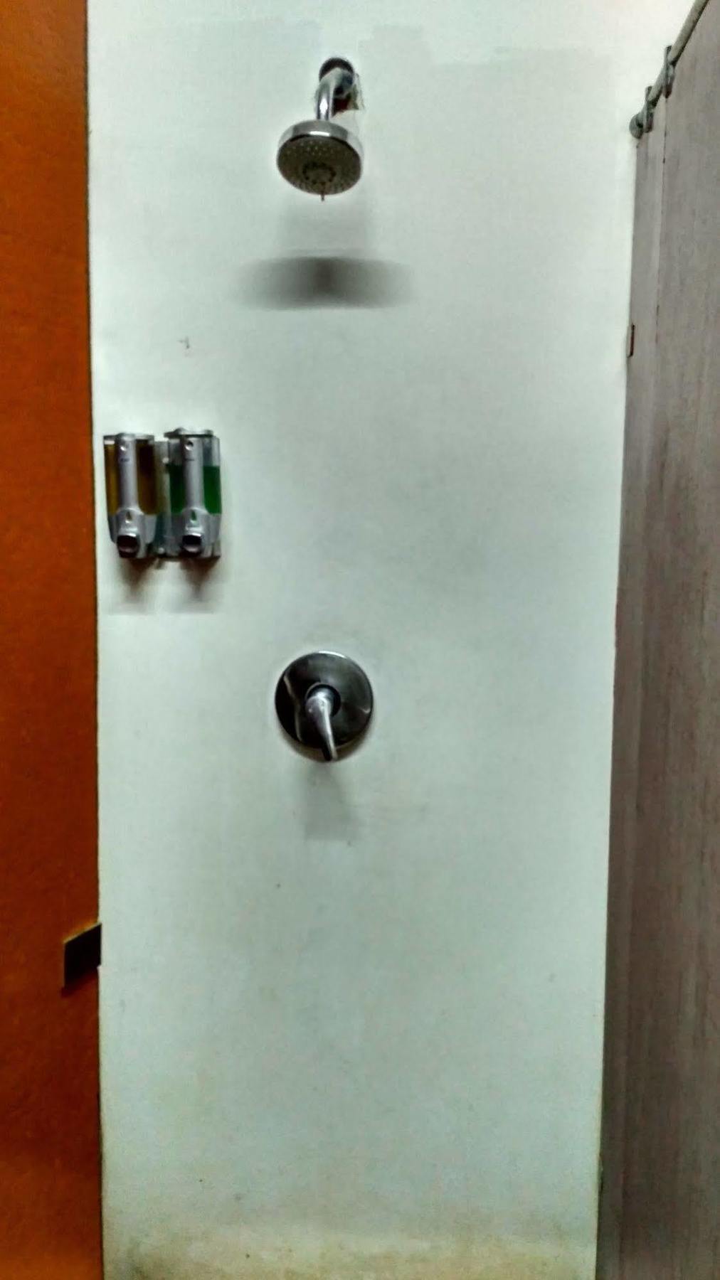 Cx Hostel Kuta Raya المظهر الخارجي الصورة