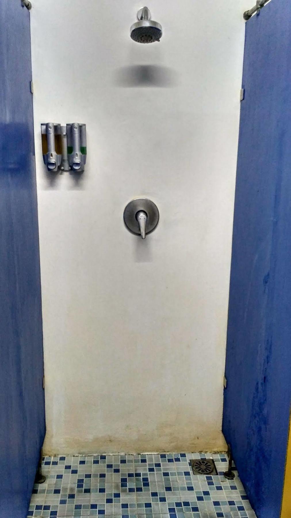 Cx Hostel Kuta Raya المظهر الخارجي الصورة