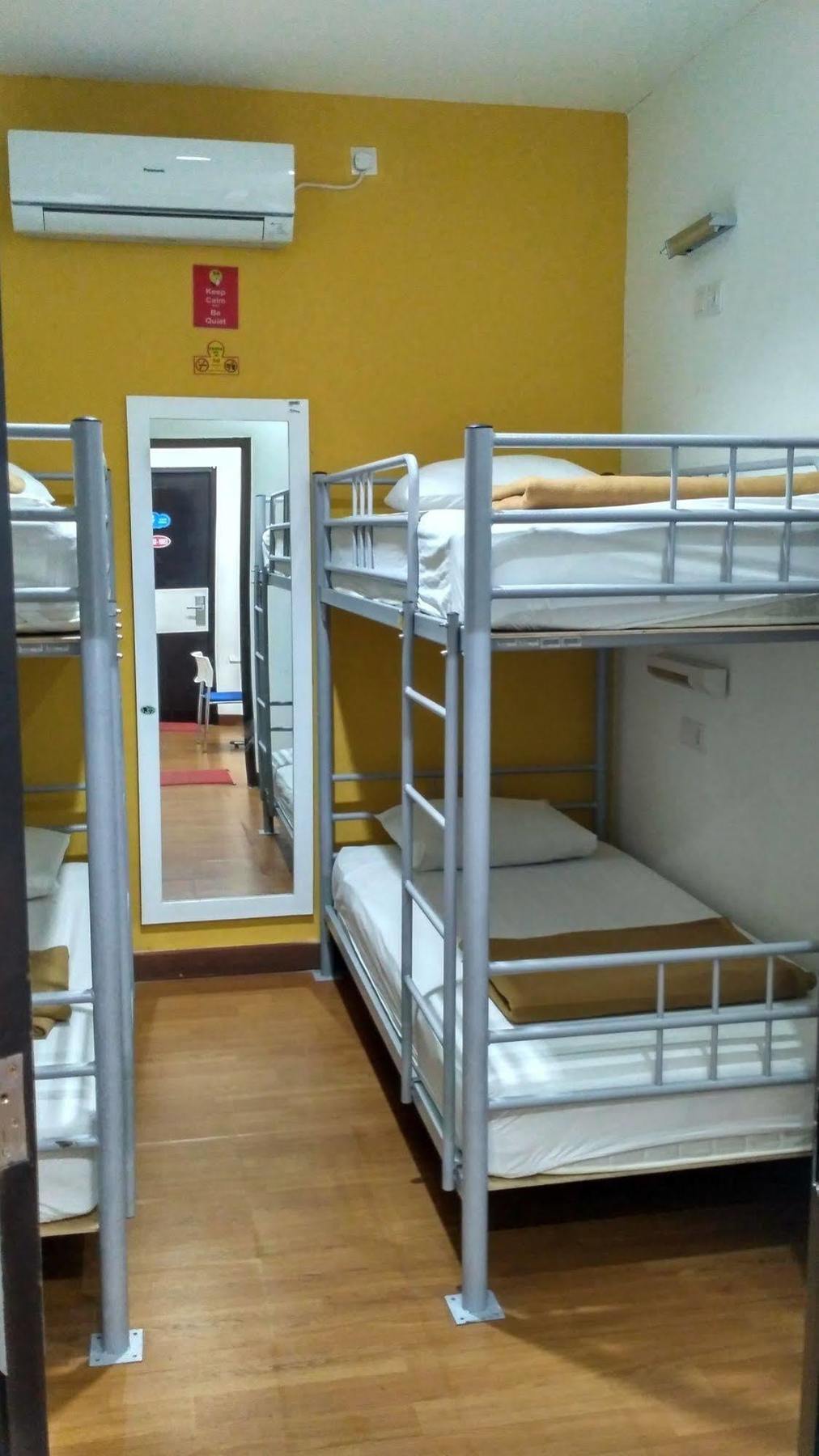 Cx Hostel Kuta Raya المظهر الخارجي الصورة