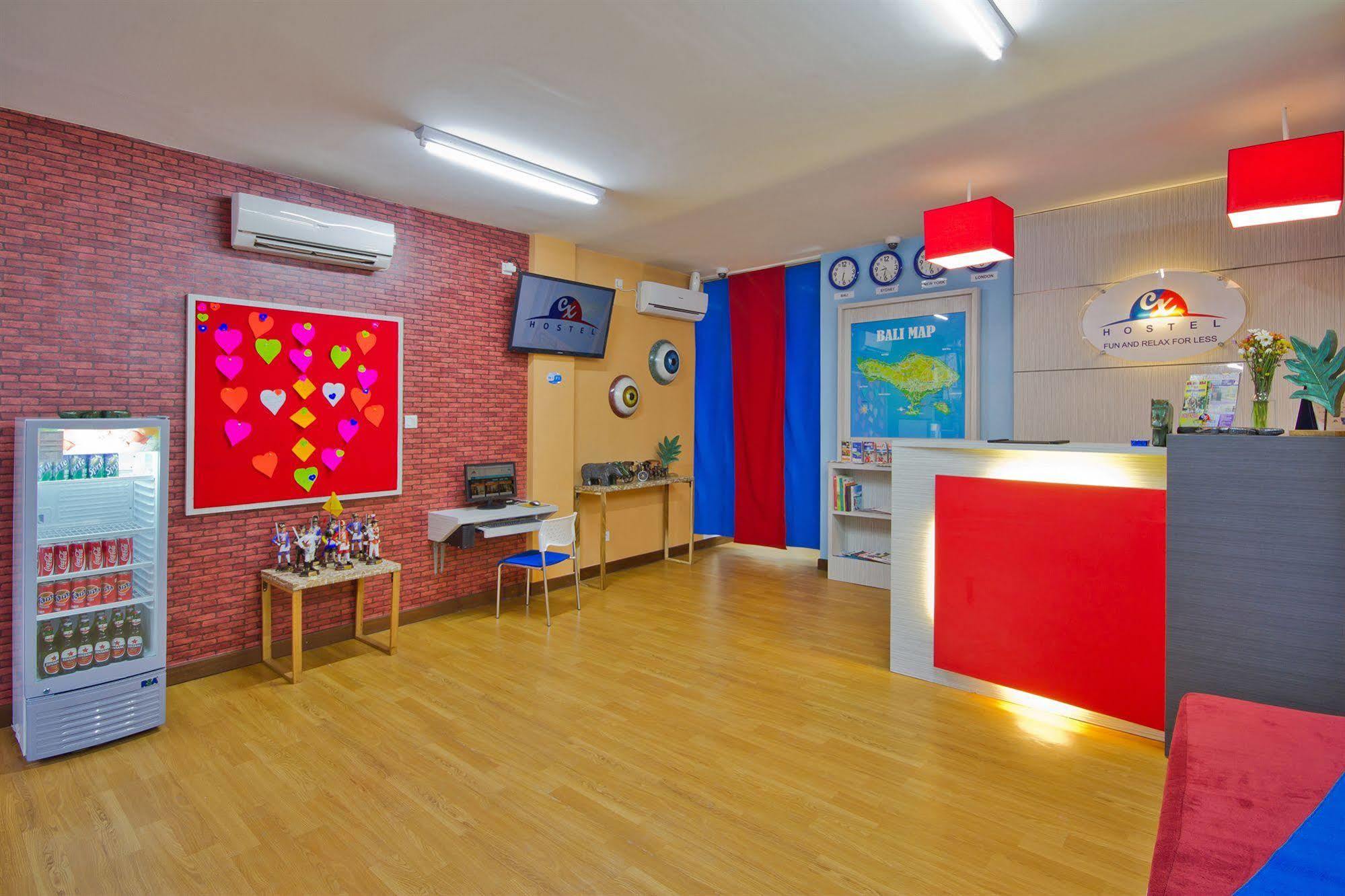 Cx Hostel Kuta Raya المظهر الخارجي الصورة