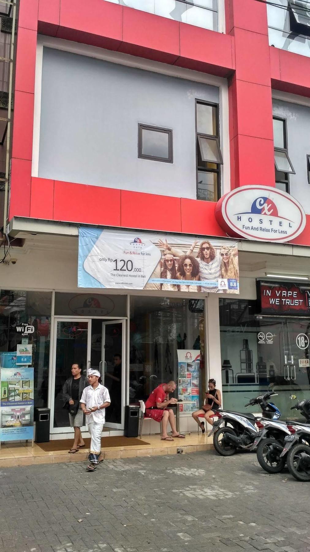 Cx Hostel Kuta Raya المظهر الخارجي الصورة